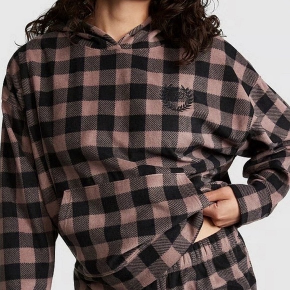 Victoria’s Secret Pink Tartan Polar Fleece Iced Coffee Hoodie - Picture 1 of 12